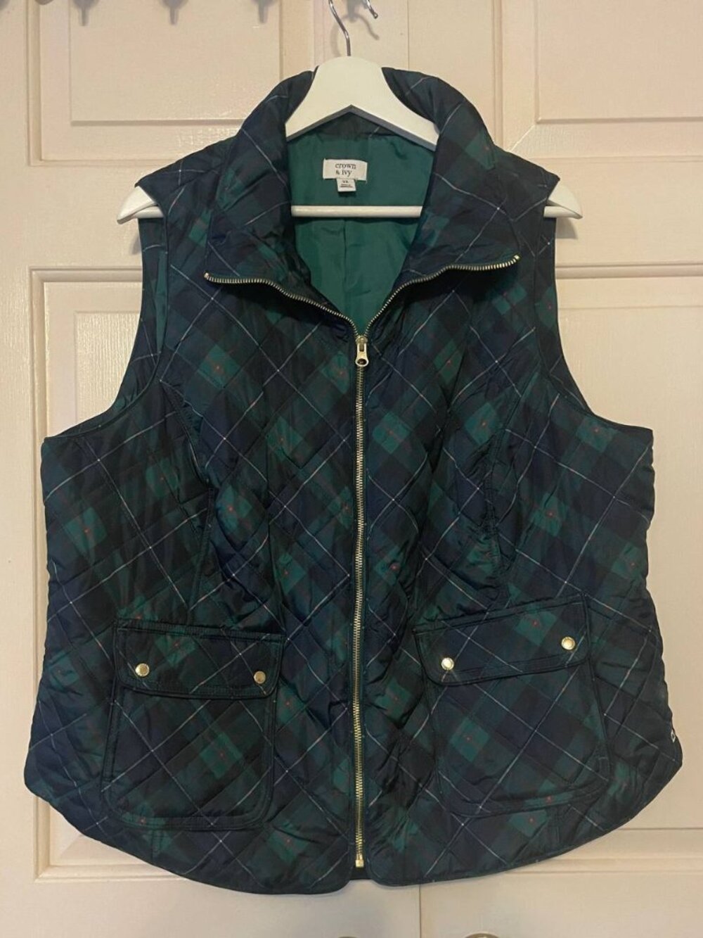 Crown & Ivy 2X Quilted Plaid Vest | Classic Preppy Old Money Style